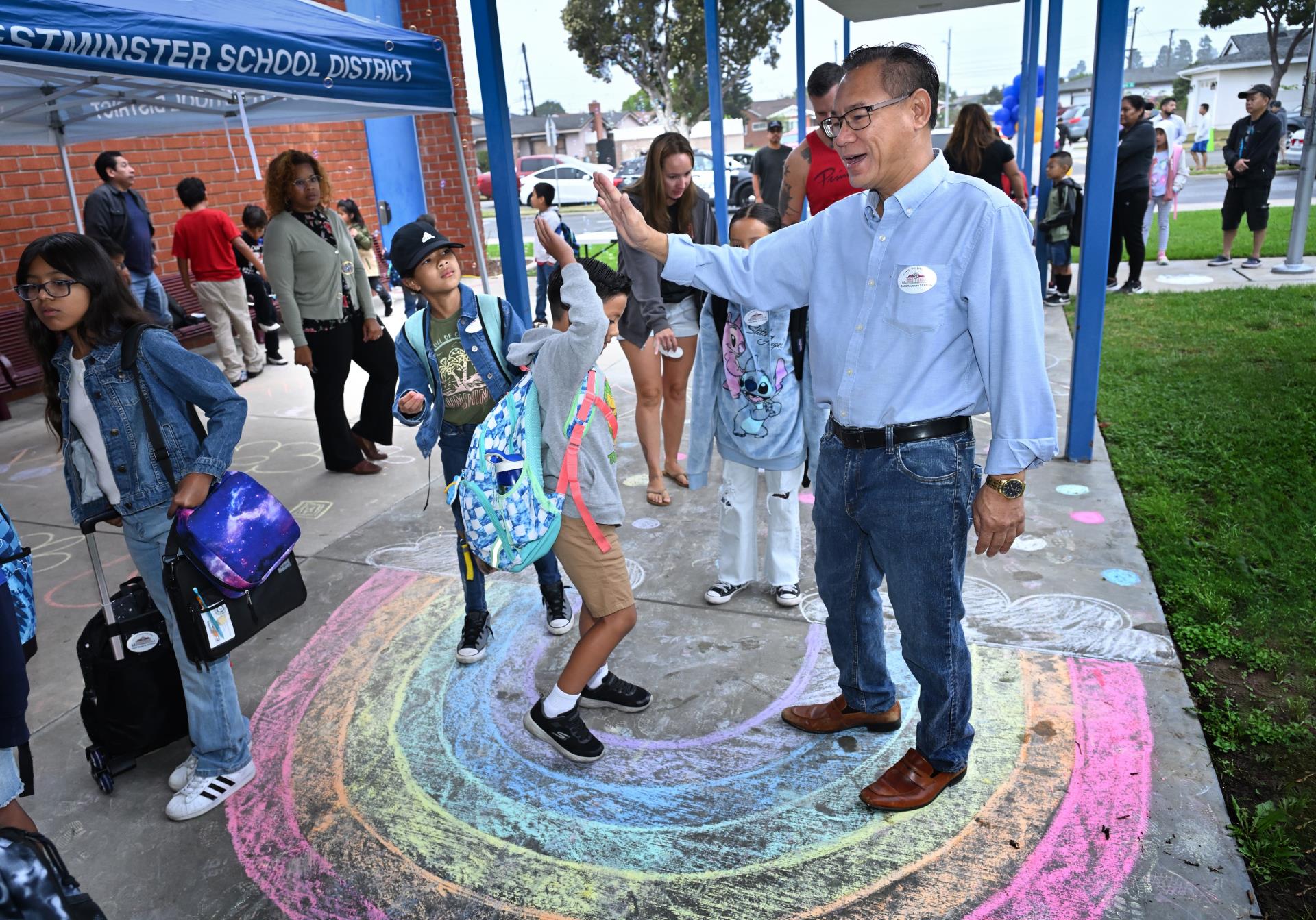 Walk and Roll to School with Mayor